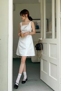 (Category: ) located in . Submitted by wwwardrobe (Listing ID 1302941427, Image 1). Description: .