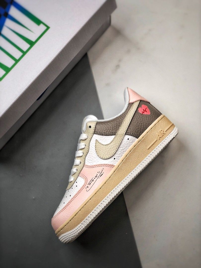 NIKE Air Force 1 07 Low Brown pink Heart shoes