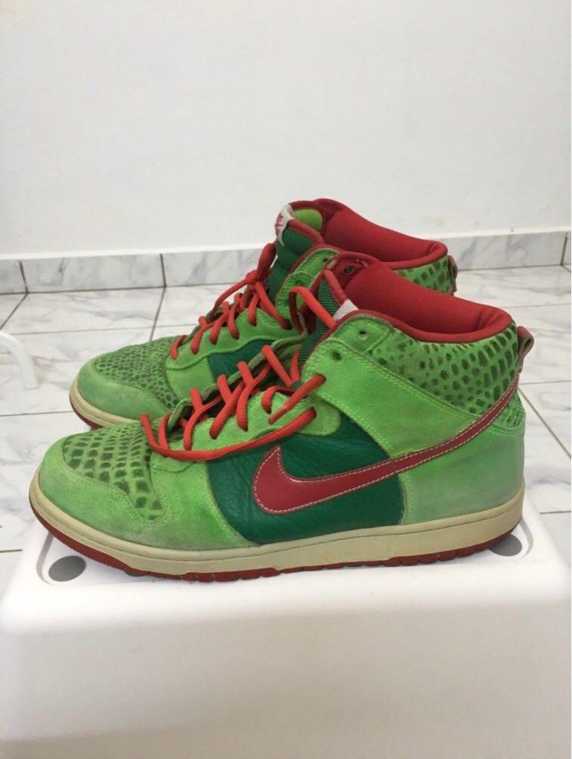 Nike SB Dunk High Motley Crue