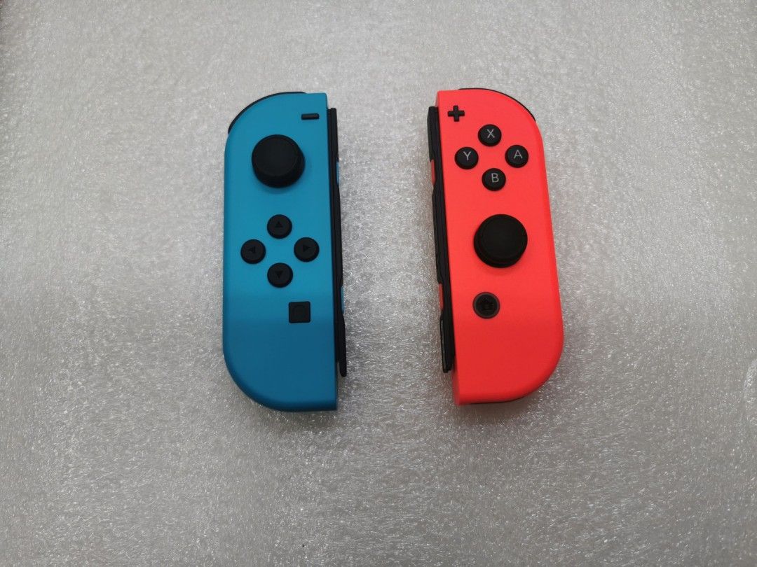 Nintendo Switch Joy Con628631108418571110