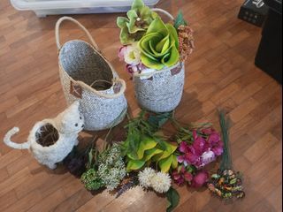 Random artificial flowers, Basket & Cat decor