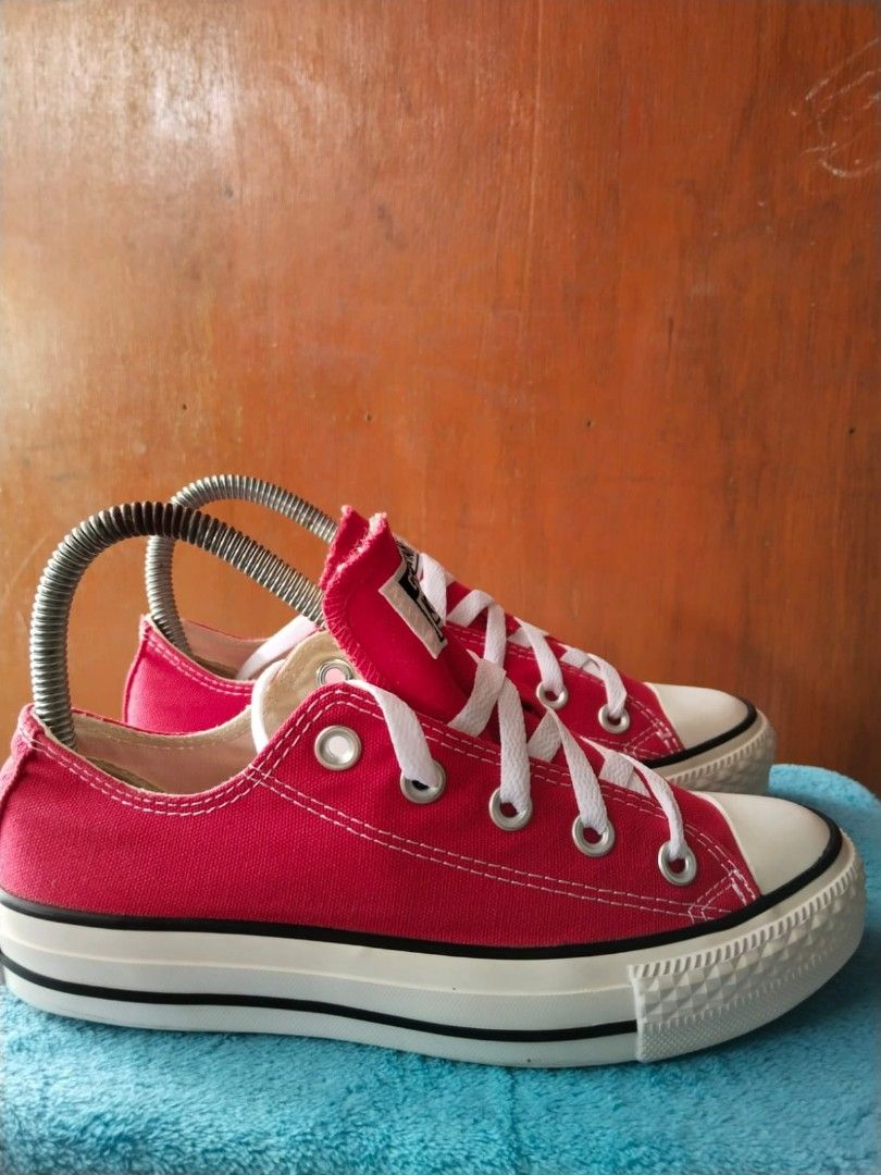 Sepatu Second Original Converse Merah Low Size 35/22cm, Fesyen