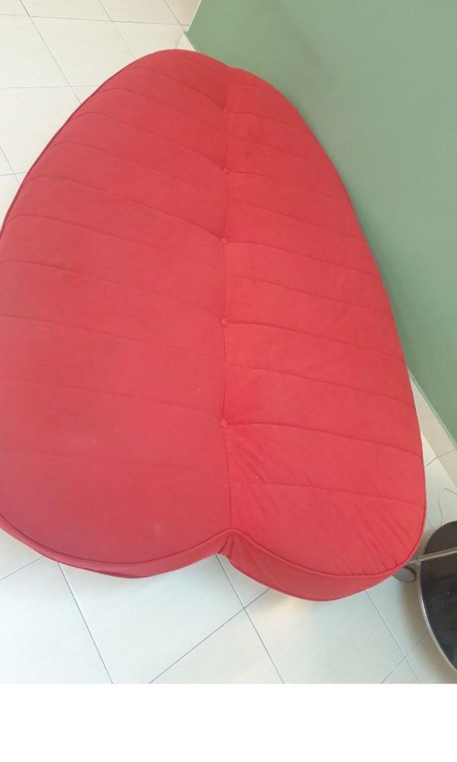 sofa bed (Category: Sofas) located in Shah Alam. Submitted by elrey86 (Listing ID 1302901288, Image 2). Description: sofa bed Red colour.