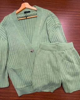 Sweater cardigan and shorts set