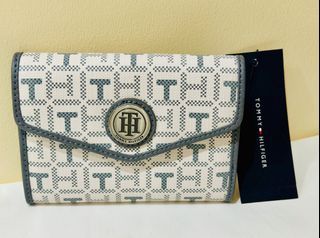 TOMMY HILFIGER WHITE / GRAY SIGNATURE LOGO MEDIUM FRENCH TRIFOLD CLUTCH WALLET $58 SALE