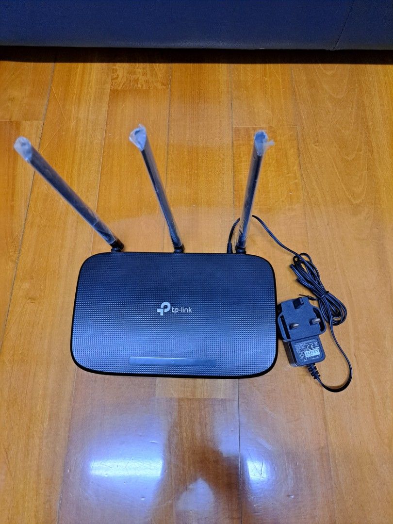 TP-LINK Router （分類：Wifi及上網相關產品）位於 Hong Kong。 由 kosina 提交（商品編號 1303002013，圖片 1）。簡介： 如圖。