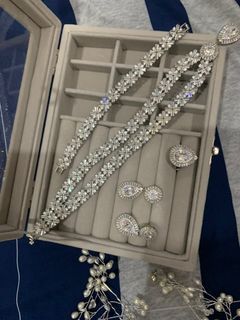 Wedding accessories full set : necklace , bracelet , earrings & ring  with freebies