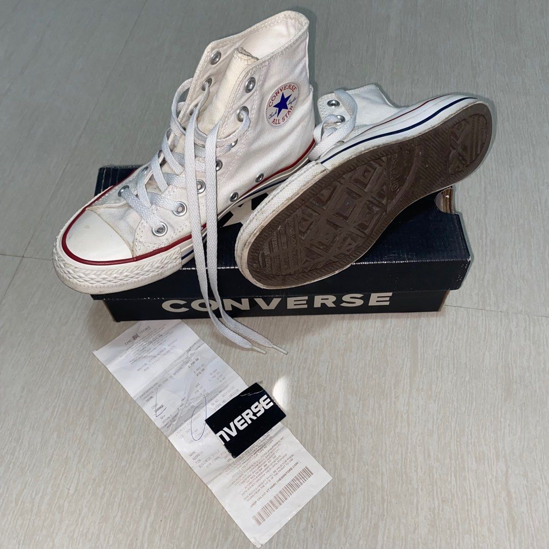 White Converse High Cut (Category: Sneakers) located in Magalang. Submitted by movingoutthings (Listing ID 1302903782, Image 3). Description: Pink Converse is SOLD.