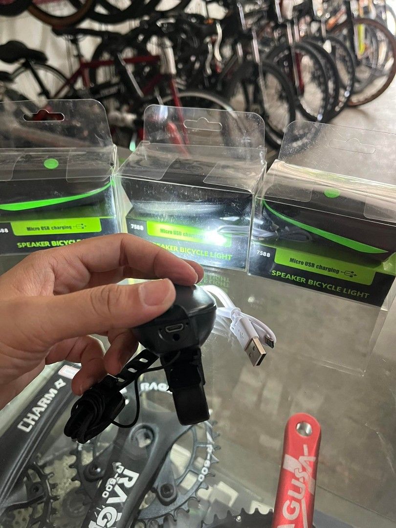 👉 SPEAKER BICYCLE LIGHT (Category: Bicycles) located in Antipolo. Submitted by mgrace0920 (Listing ID 1303171525, Image 2). Description: ONHAND‼️ 👉 SPEAKER BICYCLE LIGHT ▪️🔖300👌 ✔️2in1 Bike Light & Horn ✔️Rechargeable Battery (Micro USB charging) ✔️3 Different Light mode ✔️6 Different Horn sound.