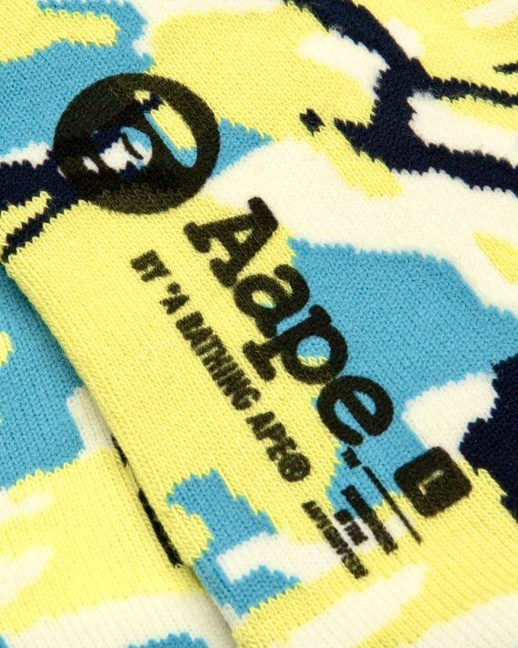*HOT BUY* Aape BY *A BATHING APE® Moon Face Embroidered Camo Crew Socks AAPSOM4293XXMGRK (Category: Socks) located in Singapore. Submitted by nofrillsfactoryoutlet (Listing ID 1303191093, Image 4). Description: Usual : $20 OFFER : $16 100% Authentic and Brand New with Tags and packaging. Direct from Aape BY *A BATHING APE® outlet in Beijing. ⭐️Brand : Aape BY *A BATHING APE® ⭐️Design : Moon Face Embroidered Camo Crew Socks ⭐️Colour : Peacock Gree