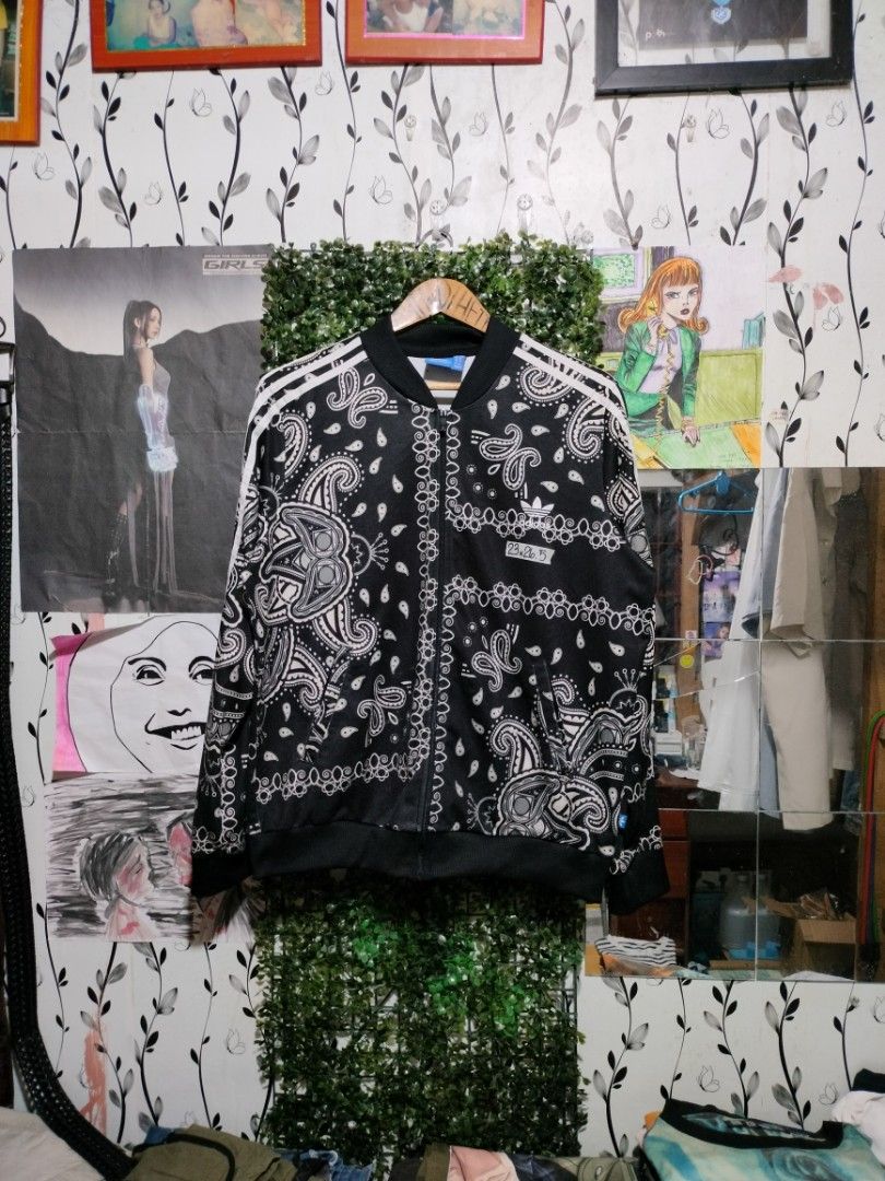 Adidas Paisley Jacket Men s Fashion Coats Jackets and Outerwear on Carousell
