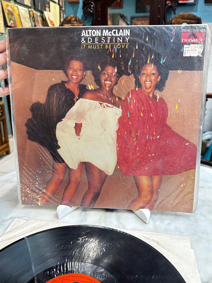 Alton McClain & Destiny - It must be love LP, Hobbies & Toys 