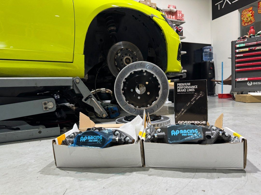 BBK 4pot and 6 pot brake kit , AP RACING , Brenbo , AMG brake kit for Audi Volkswagen BMW Mercedes 6 Pot brake kit upgrade (Category: Car Workshops & Services) located in Singapore. Submitted by tecautoservices.sg (Listing ID 1093135962, Image 3). Description: Unleash Performance: Why Choose Brembo GT6 Brake Kits? 1. Precision Engineering: Brembo GT6 brake kits are meticulously engineered to deliver precise braking performance, ensuring optimal c