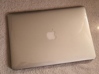 Apple Macbook Air 13in (2017) Core i5 1.8ghz 8gb 128gb SSD macOS Monterey