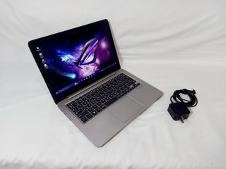 Asus Zenbook UX310U ROSE GOLD
With BACKLIT KEYBOARD 
Intel Core i3-6100U 6th Gen 
4GB RAM DDR3L Upgradable 
500GB STORAGE 
14 Inches HD Widescreen Slimtype Laptop 
Windows 10 64 bit Activated

*Camera 
*USB
*Type C-Port