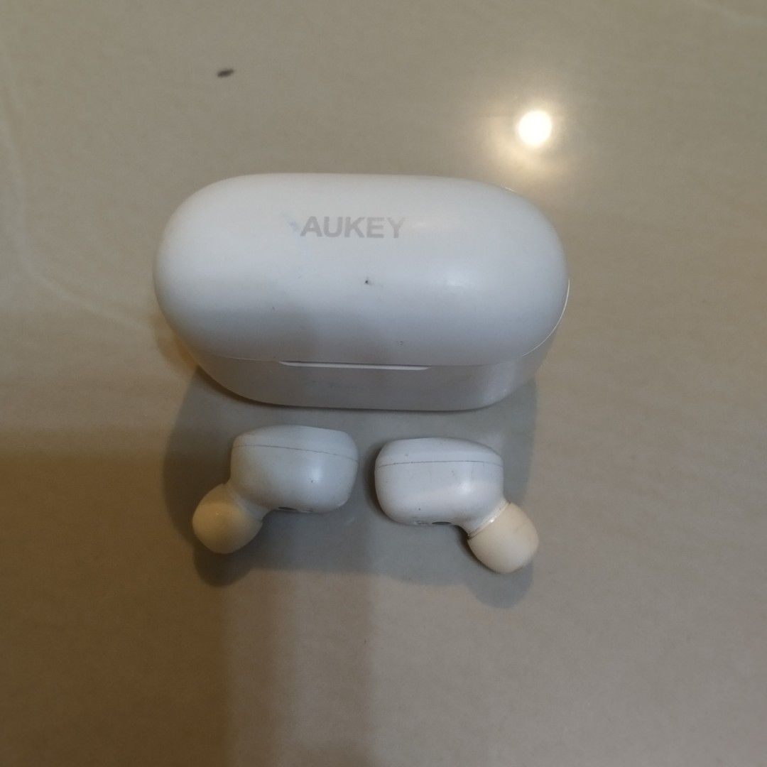 Aukey Earbuds, Audio, Earphones on Carousell