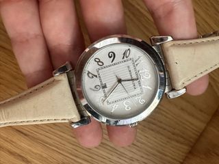 （分類：）位於 。 由 graceymf41398 提交（商品編號 1303146127，圖片 1）。簡介： 。
