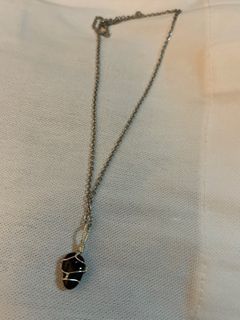 black and silver necklace non-tarnish