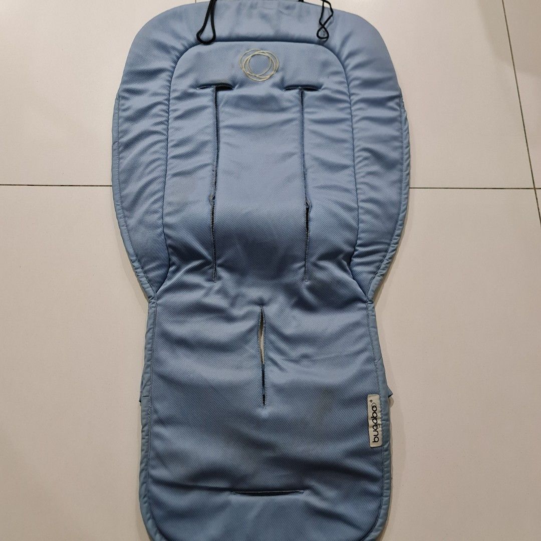 BUGABOO 3 ADAPTER (Category: Strollers) located in Singapore. Submitted by nfa_mf_mm (Listing ID 1303081237, Image 3). Description: SELLING BUGABOO 3 ADAPTER.