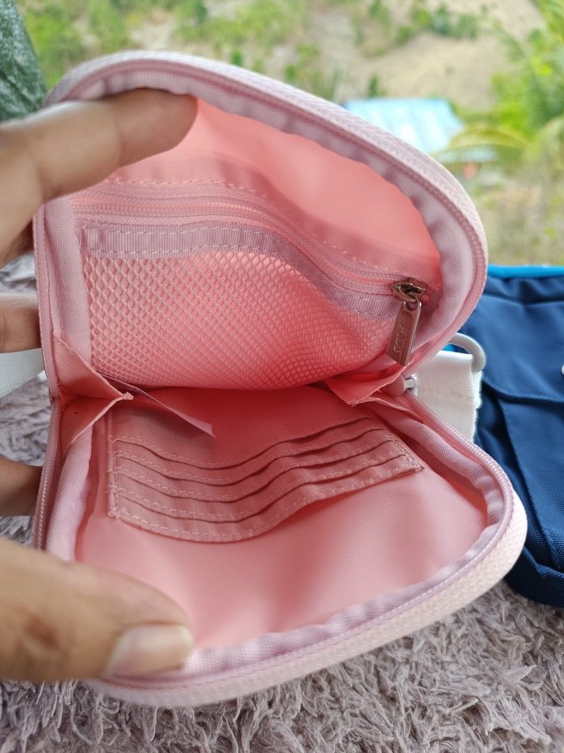Bundle Fila,New Balance and Marvel (Category: Cross-body Bags) located in Cebu City. Submitted by moalbl.selections (Listing ID 1303127852, Image 3). Description: All like new condition.