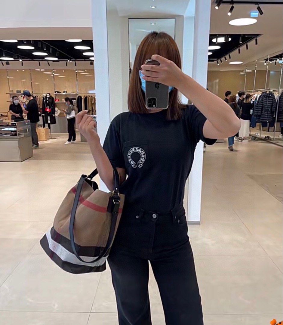 Burberry canvas bucket bag discount