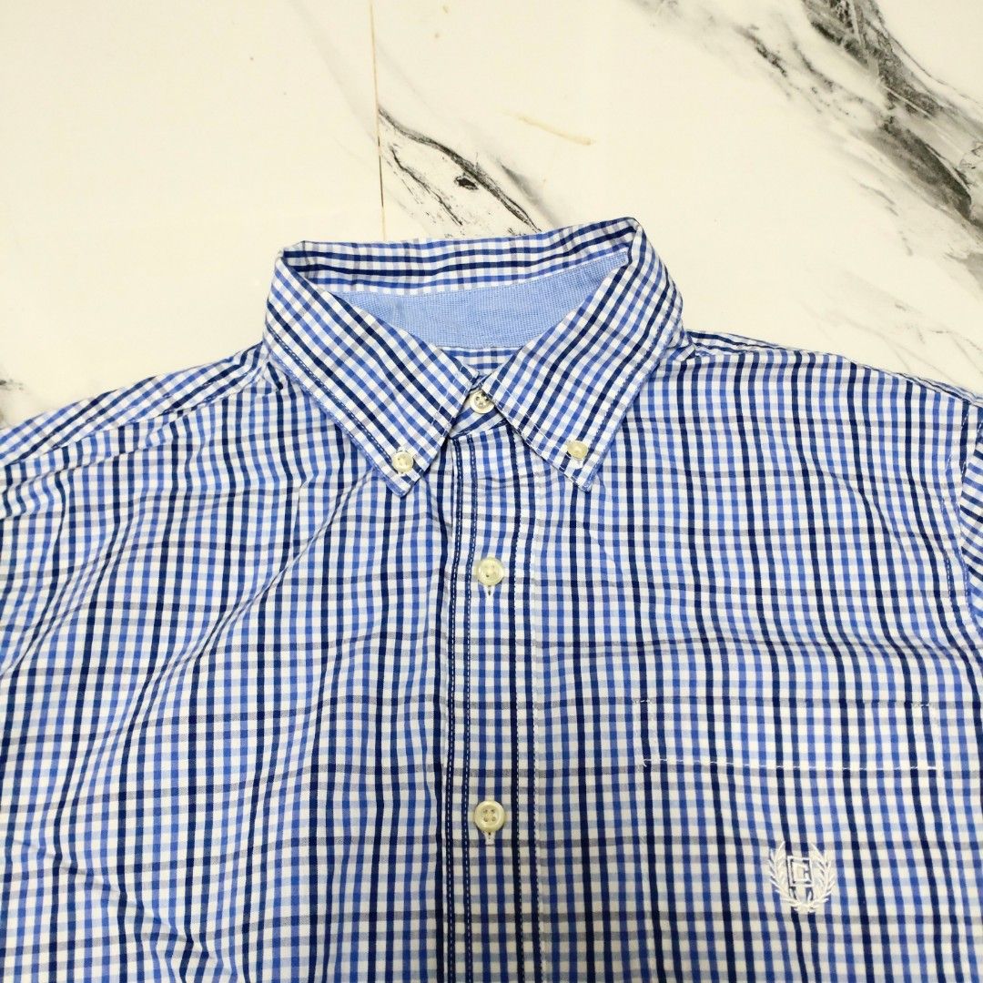 Chaps Button Down Shirt Long sleeves (Category: Formal Shirts) located in Caloocan City. Submitted by _vhergel.thrift.n.sell (Listing ID 1303122208, Image 2). Description: Size: Medium Dimes: Width 21" x Length 29" Location: North Caloocan Shipping: Lalamove or JNT Issue: None.