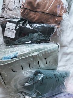 (Category: ) located in . Submitted by house_of_closet (Listing ID 1303224901, Image 1). Description: .