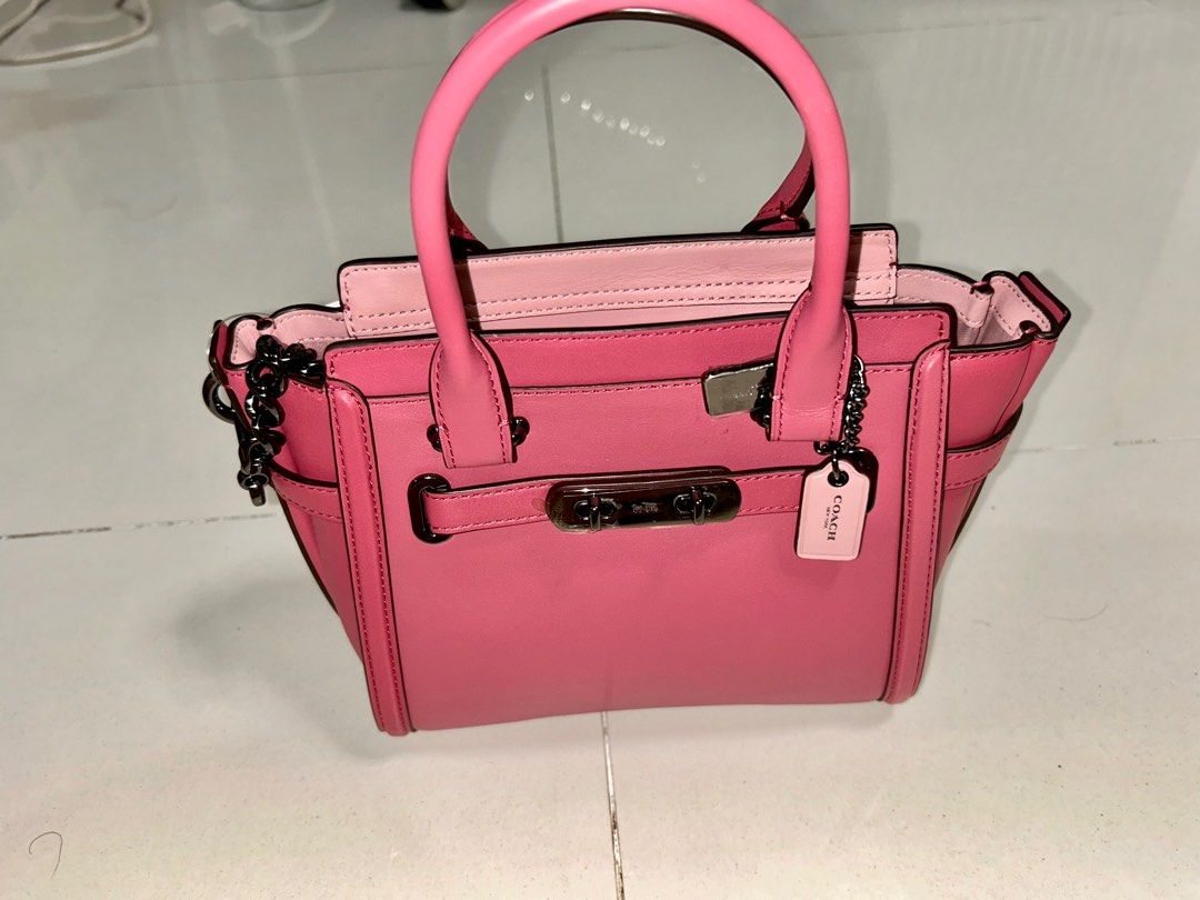 Sling Coach Swagger Pebble 27 Satchet Pink Crossbody Bag