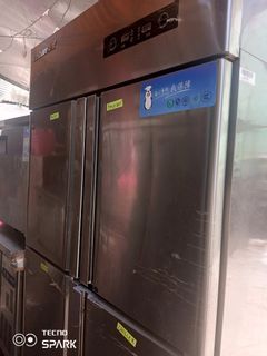 Combination Chiller And Freezer Display
