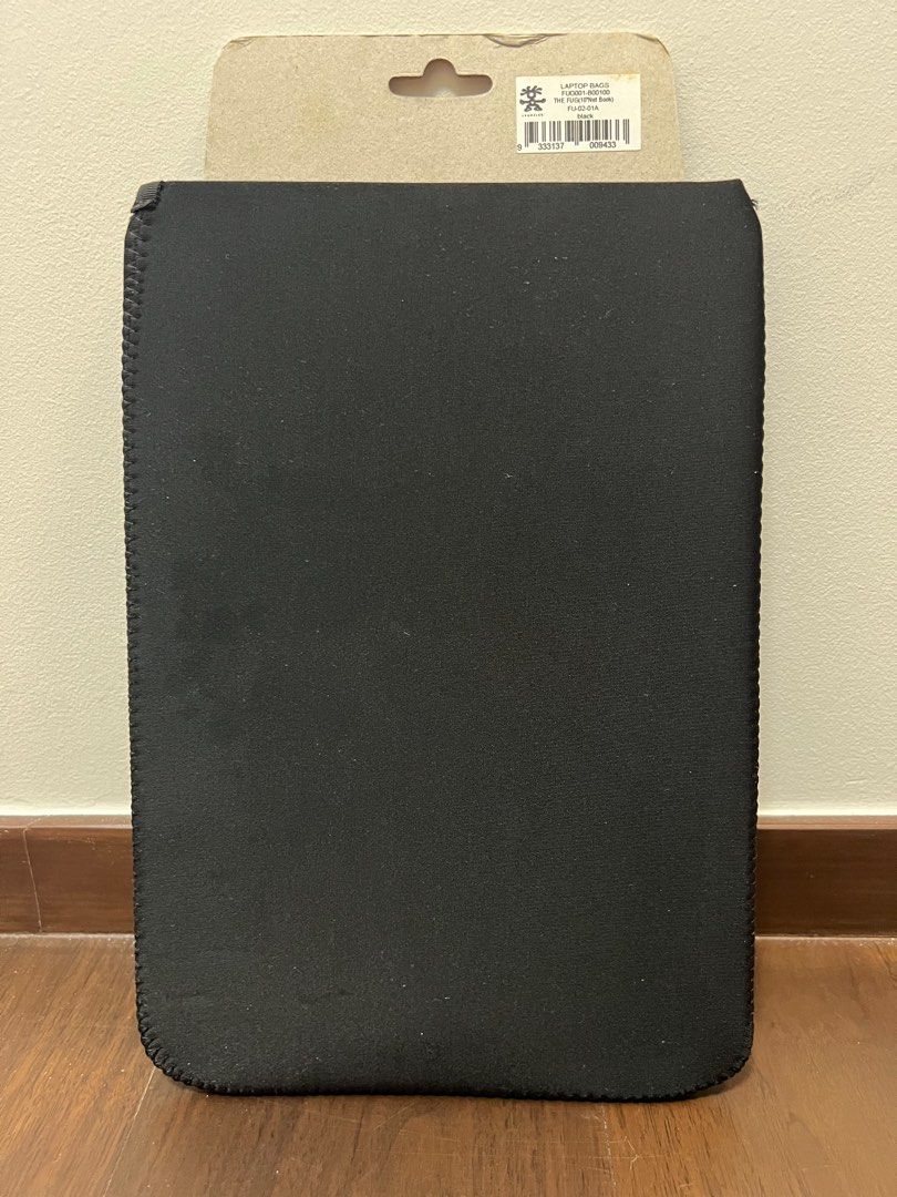 Crumpler The Fug 10 inch tablet sleeve