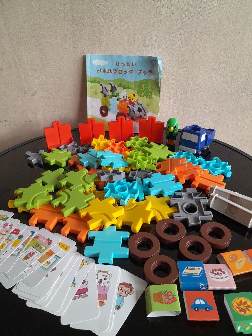 Delivery Van Track Set (Category: Vehicle & Diecast Models) located in Pasig City. Submitted by three.babybears (Listing ID 1303153003, Image 1). Description: almost two sets combined delivery van is battery operated and tested working.