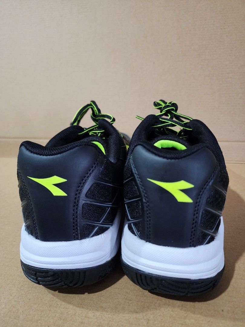 Diadora DBM8180 Badminton Court shoes UK9