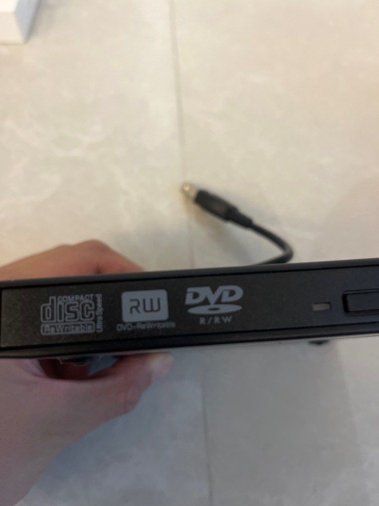 Disk Reader (Category: Computer Parts) located in Singapore. Submitted by dimsumkia (Listing ID 1303144378, Image 2). Description: Brand New Didn’t use before. .