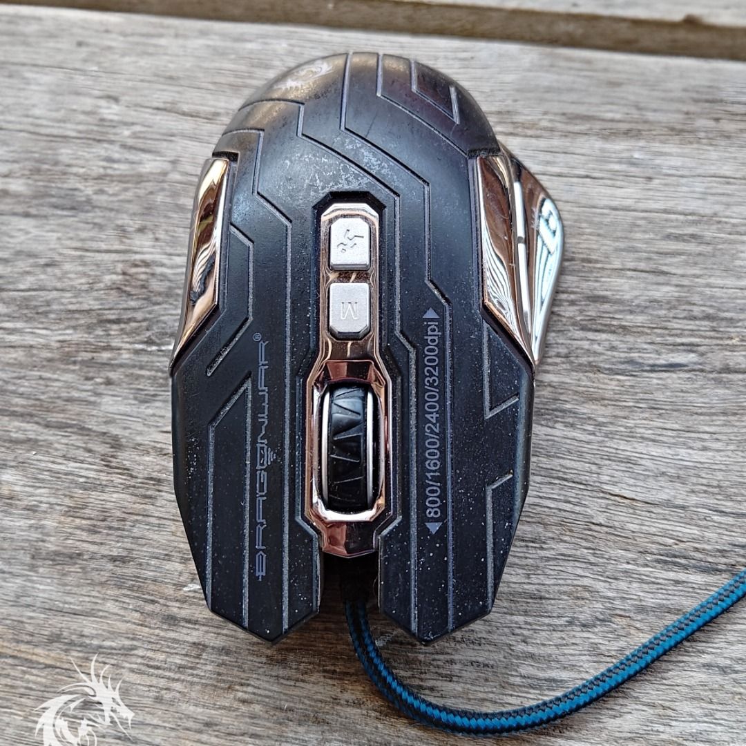 Dragonwar Gaming Mouse ELE-G12 Black (Category: Mouse & Mousepads) located in Manila. Submitted by dregzerp (Listing ID 1303205712, Image 1). Description: Heavily used but still working great. Install the Dragonwar application to change LED color and light pattern. Programmable keys. RFS: Decluttering No meetups. Ship only via J&T / LBC. Shipping fee will be shouldered by buyer..