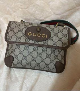 Gucci Bag GG Supreme Small Messenger Bag
