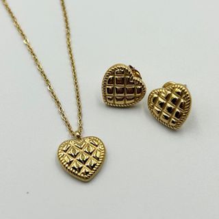 High Quality Titanium Stainless Steel Elegant Quilted Heart Matching Earrings and Necklace Set