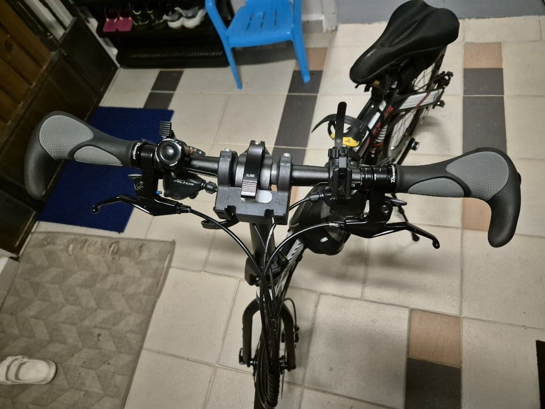 Java fit 18 (Category: Bicycles) located in Singapore. Submitted by ramblim (Listing ID 1303183099, Image 3). Description: - Comes with horn grip - Padded Seat - Detachable pedals - Top peak water bottle holder.