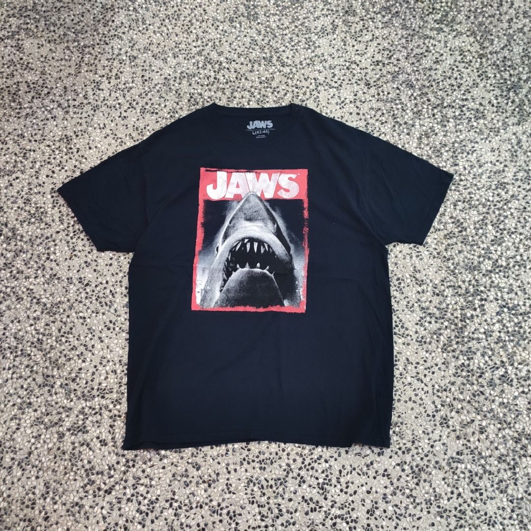 Jaws Movie tshirt M Men s Fashion Tops Sets Tshirts Polo Shirts on Carousell