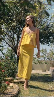 Leila midi skirt mustard yellow