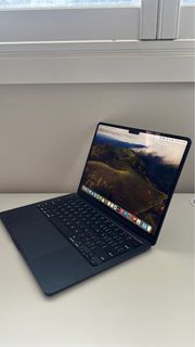 Macbook Air M2 16GB/512GB with Apple Warranty!❤️