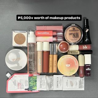 Makeup Bundle Sale! Take All With Freebies