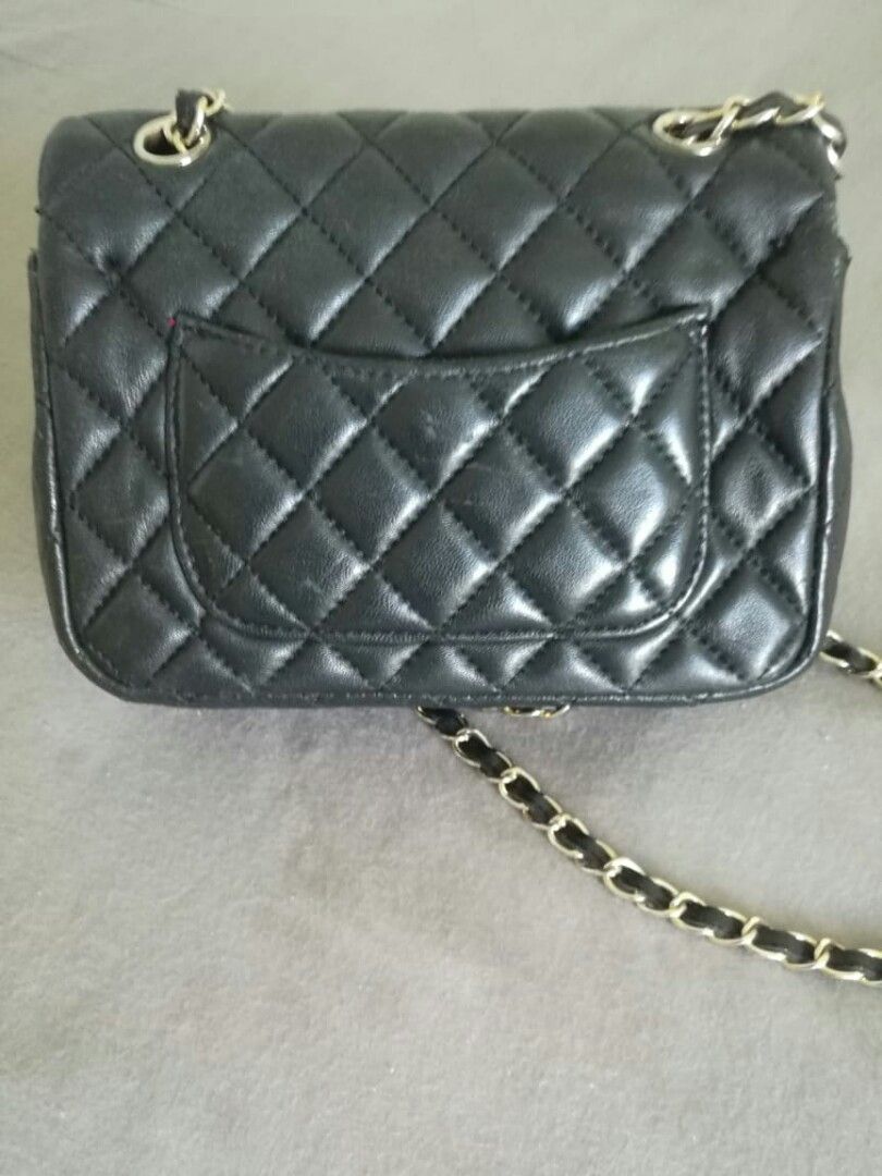 Mini Chanel Handbeg black Serial no. 10218184 Genuine