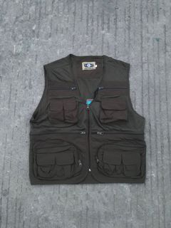 Multipocket vest