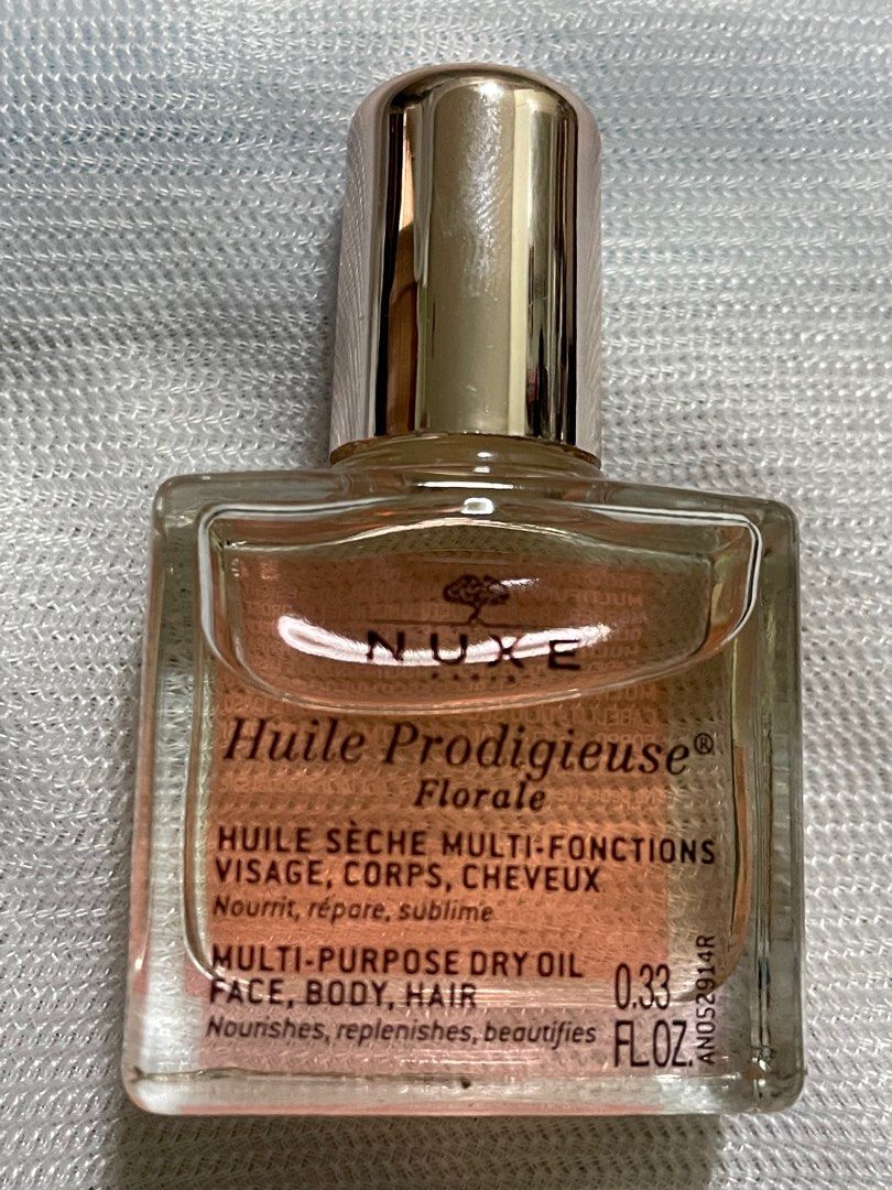 NUXE Huile Prodigieuse (Category: Face Care) located in Muntinlupa City. Submitted by mystyle10 (Listing ID 1303101813, Image 2). Description: Brand New 10ml Flaw: selling it low due to small fading, check on last pix.
