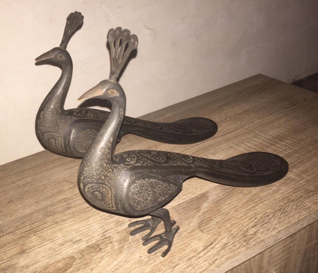 Pair of peacocks in bronze (Category: Vintage Collectibles) located in Quezon City. Submitted by marjtorde (Listing ID 1303144334, Image 1). Description: Pair of peacocks in bronze From Thailand L9.5” x W2.5” x H8.5” Payment first policy. MOP: BDO,GCASH or PAYMAYA Shipping fee: to be paid by the buyer.