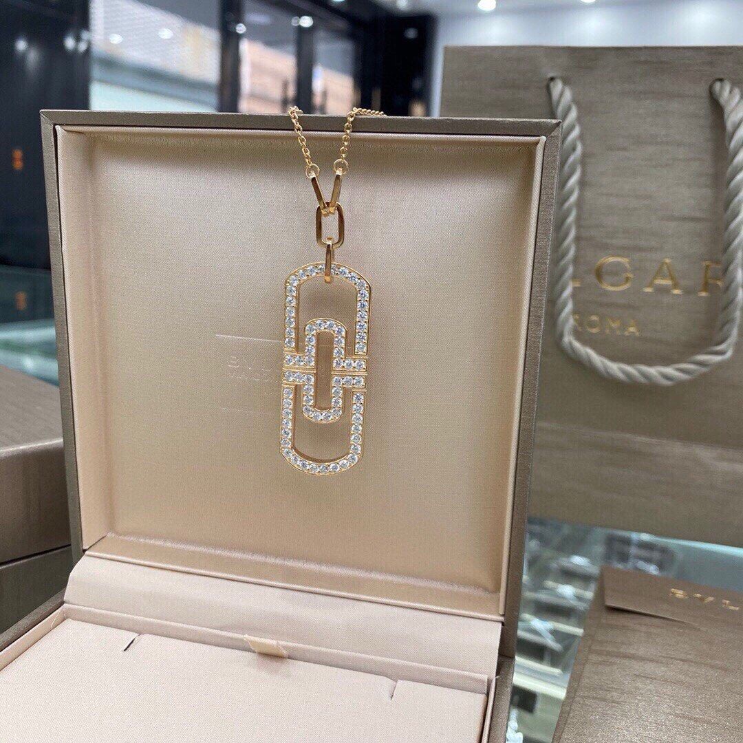 Parentesi bvlgari shop
