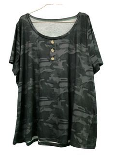 Plus size shein curve 2XL camo camouflage tee shirt tshirt