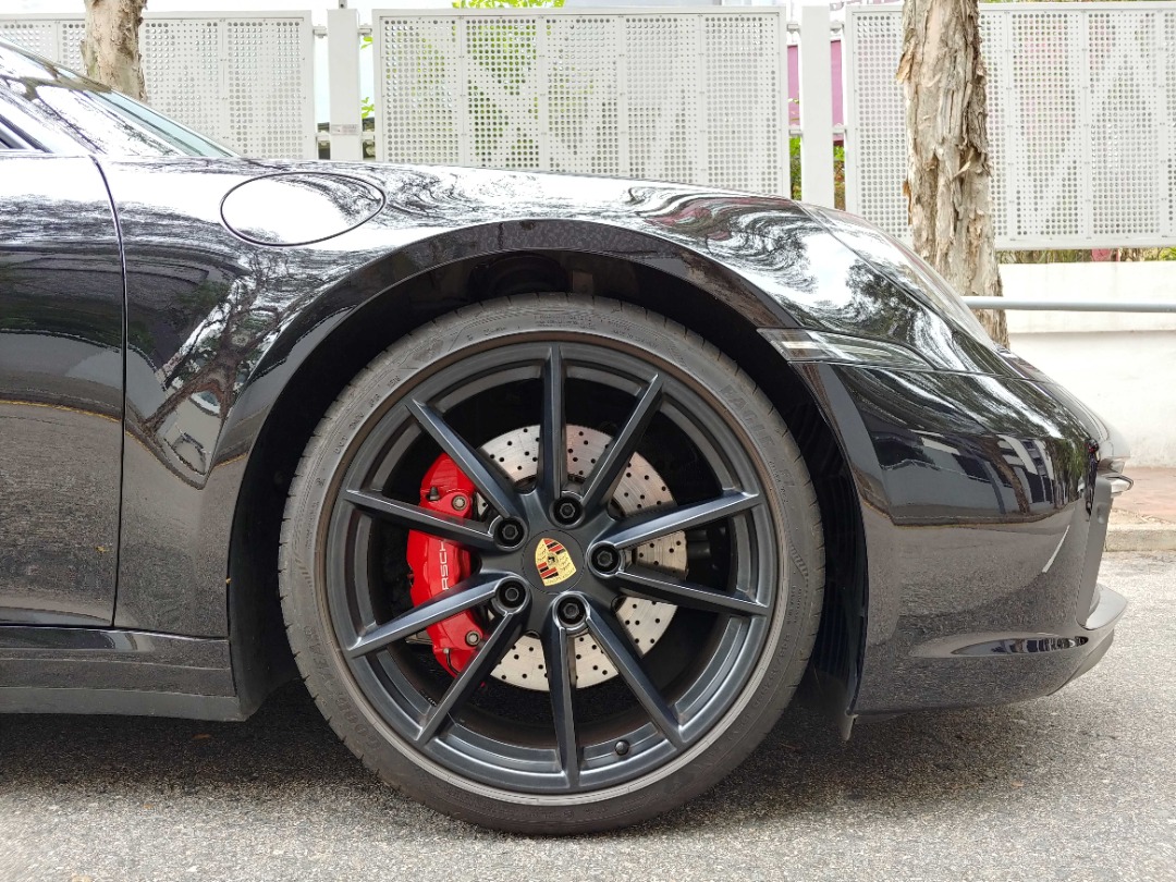 Porsche 992 Carrera C2S Auto62863132403457112