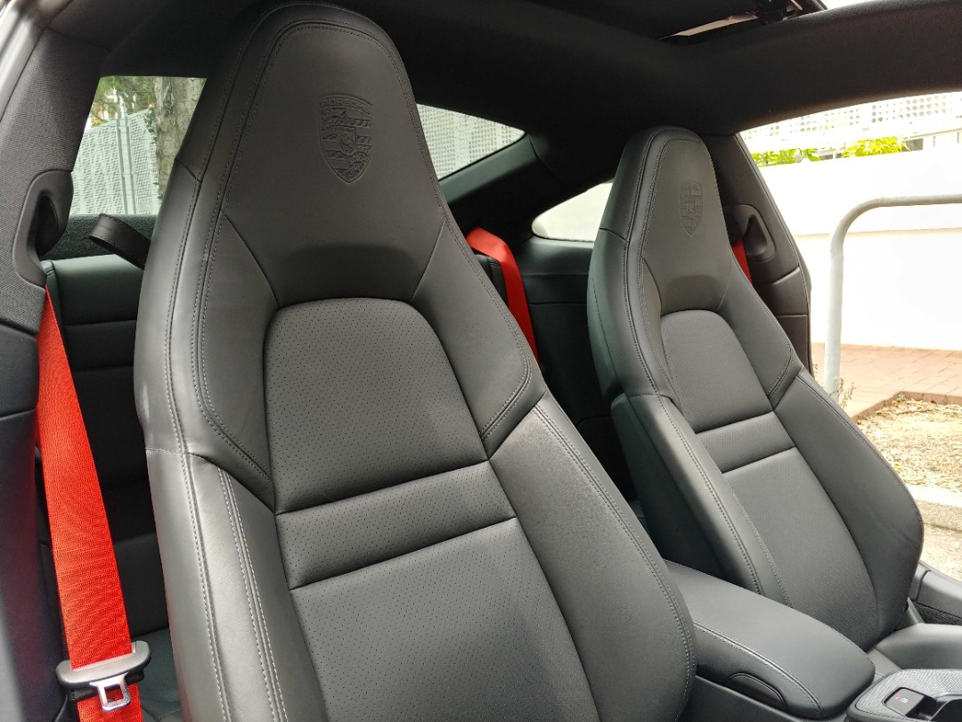 Porsche 992 Carrera C2S Auto62863132403457114