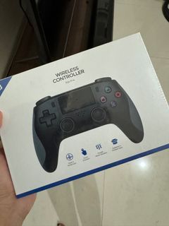 PS4 brand new controller
